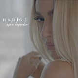 Скачать песню Hadise - Küçük Bir Yol